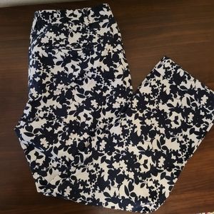 New York & Co Capris